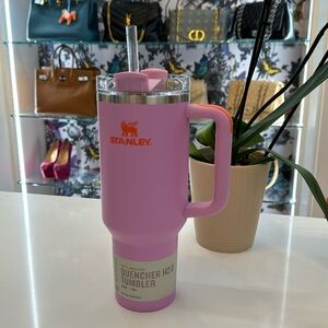 Stanley Target Amethyst Quencher Tumbler 40oz